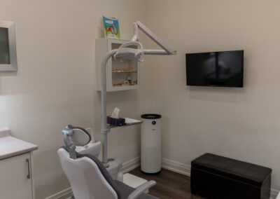 beach denture clinic Toronto office inside look